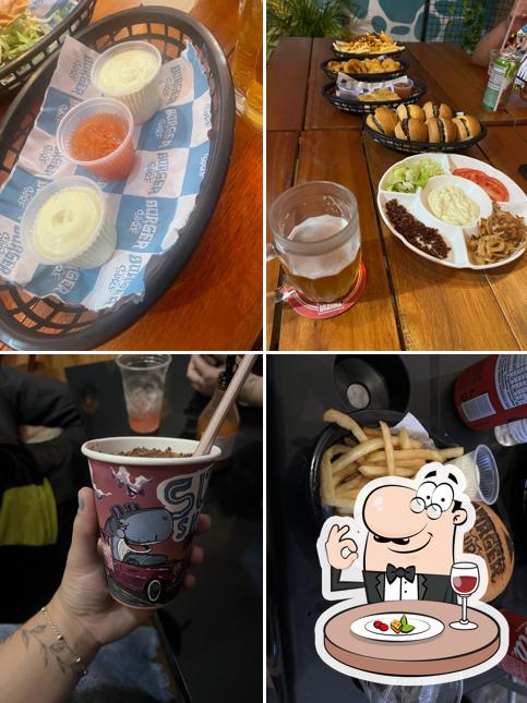 Platos en Burger Surf