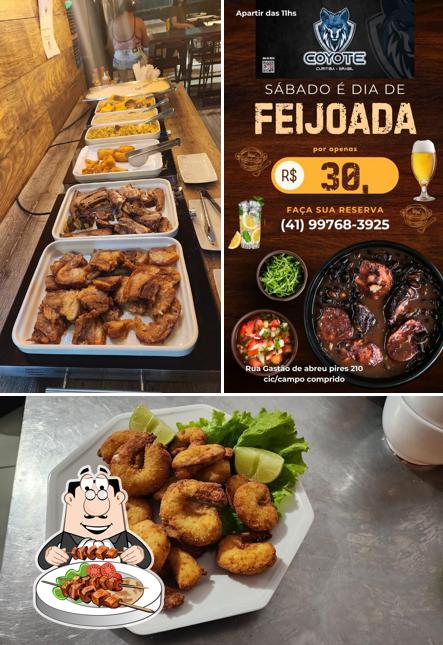 Comida em Coyote Bar