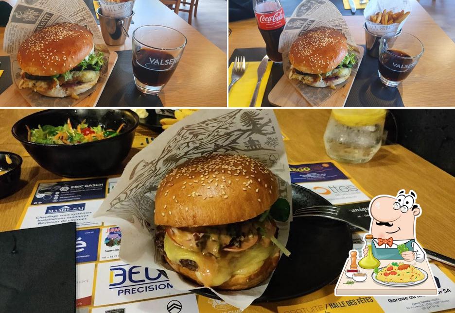 Panino con maiale stirato al FUSION BURGER