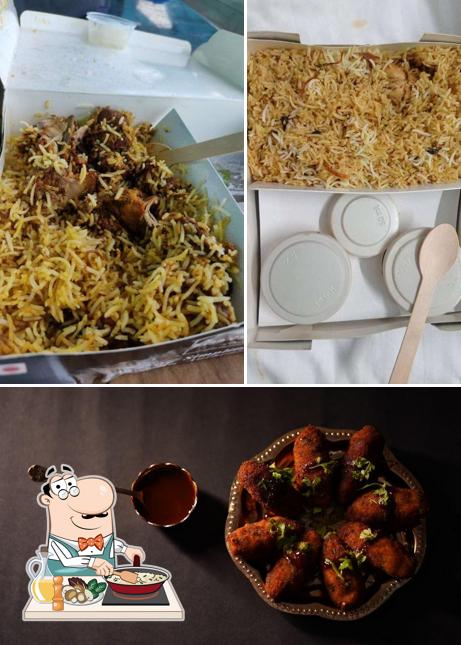 Fried rice at DAAVAT-E-HAYAAT