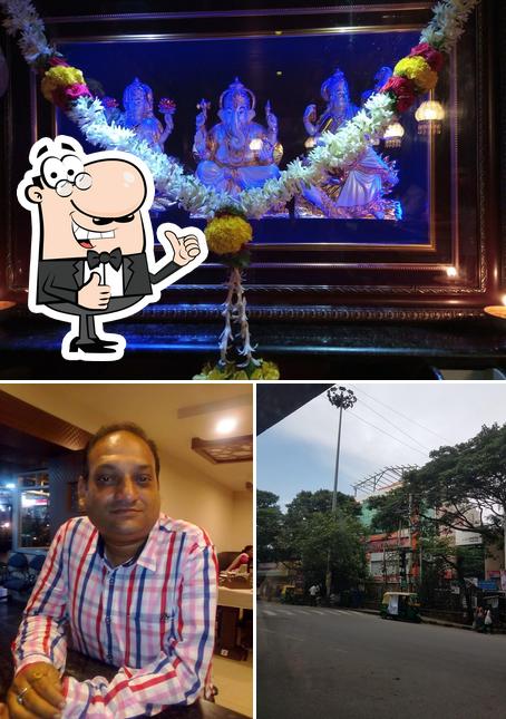 Here's a pic of SIP and Dine