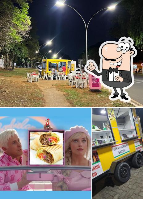 Entre diferentes coisas, exterior e comida podem ser encontrados no Shawarma Sadek