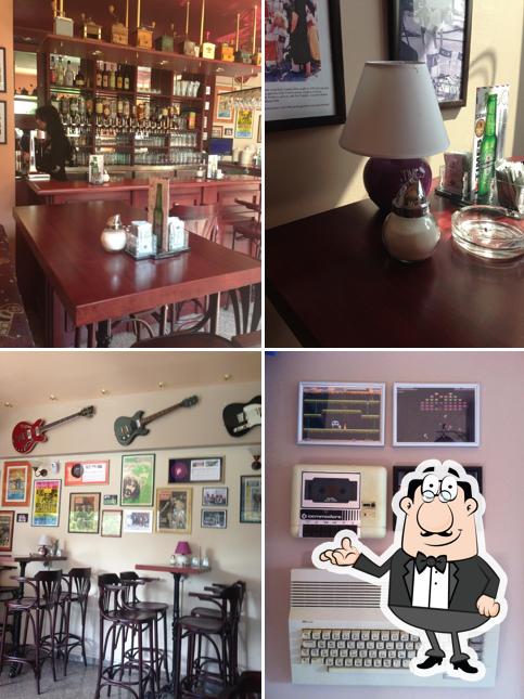 Siediti a un tavolo di Caffe bar Times