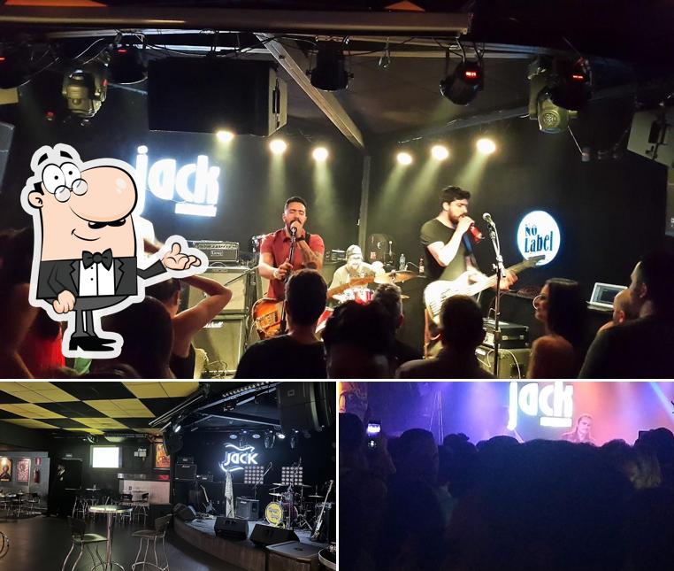 Veja imagens do interior do Jack Rock Bar