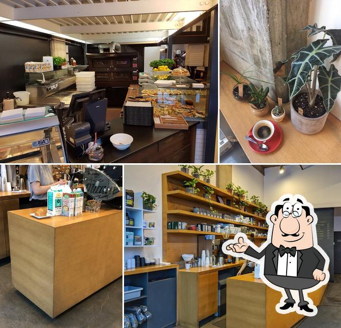 Installez-vous à l'une des tables de Café Différance