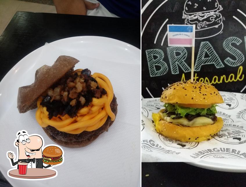 Peça um hambúrguer no Hamburgueria Brasil