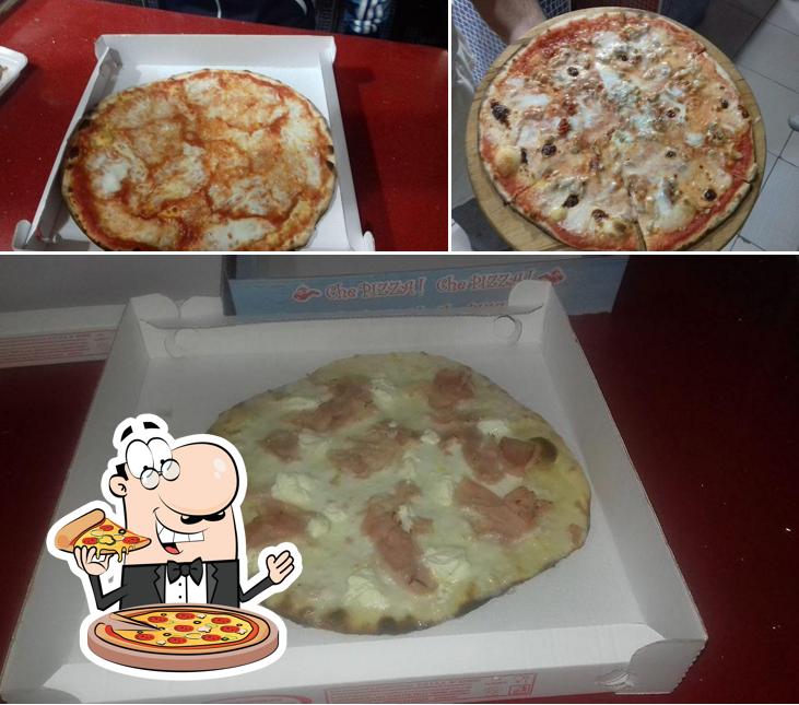 A Nautilus Rosticceria Pizzeria Friggitoria, puoi goderti una bella pizza