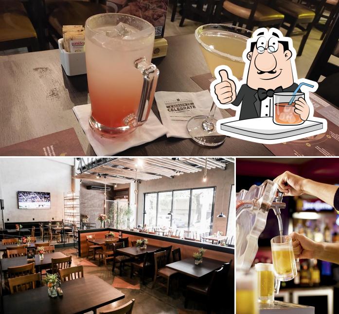 A foto do Applebee's Cambuí’s bebida e interior