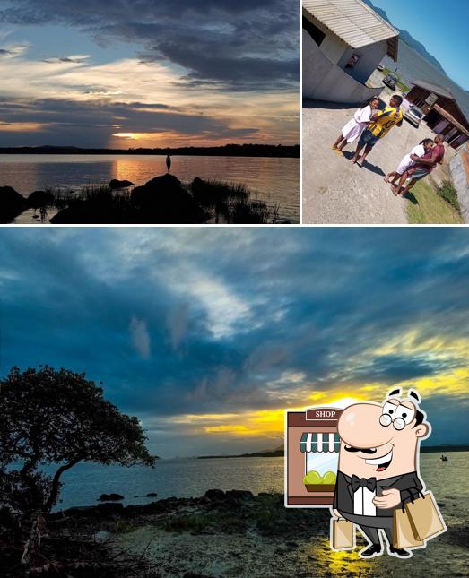 Desfrute da vista do exterior Petisqueira Siriville