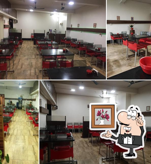 Check out how Maahir's Family Restaurant (Fishland) looks inside