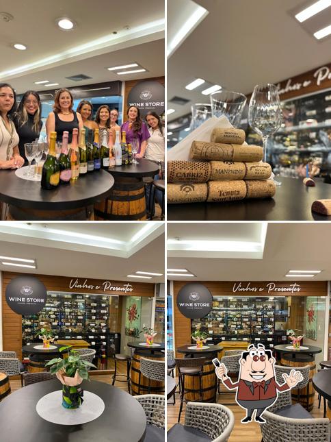 A foto do Nah Wine Mueller’s comida e interior