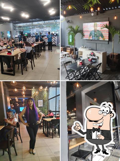 O interior do KZA Gastro bar