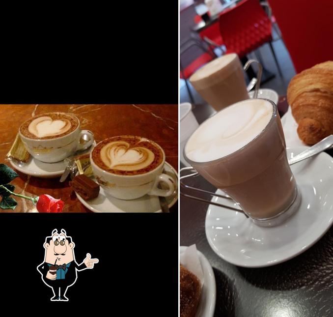 Goditi un drink a King Coffee Bar