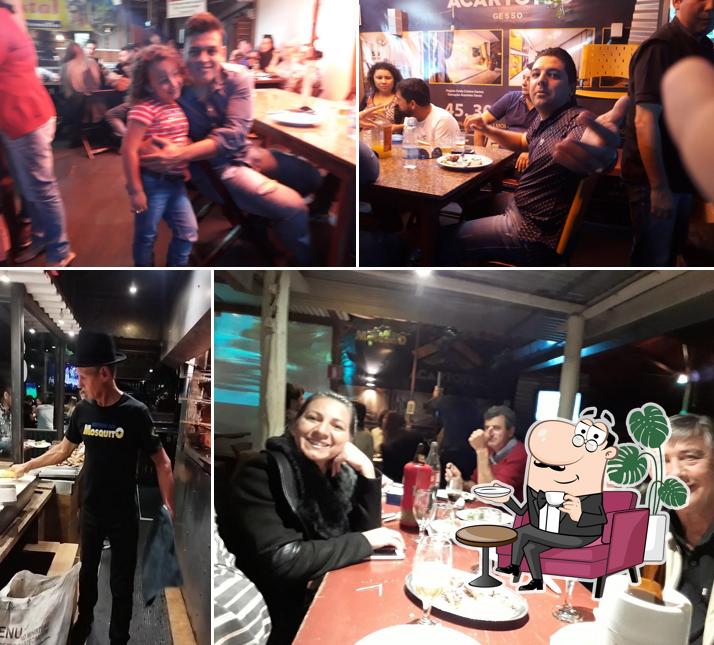 Veja imagens do interior do Boteco do mosquito