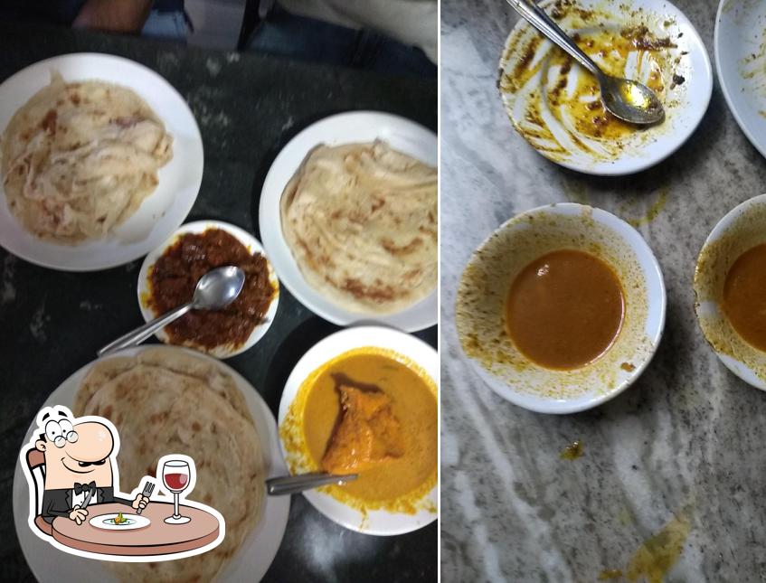 Meals at VM Hotel. വി എം ഹോട്ടൽ