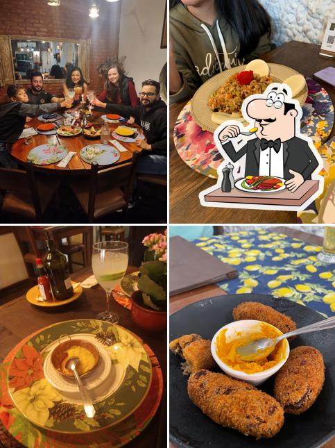 Comida em Restaurante Caninha