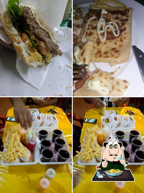 Comida em Pit Dog-Espetinho