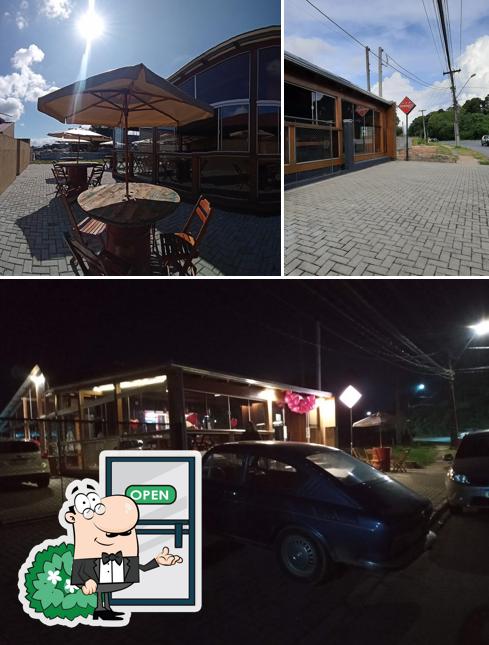 O exterior do Carona’s Pub