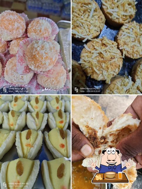 Food at Sundar Sweets