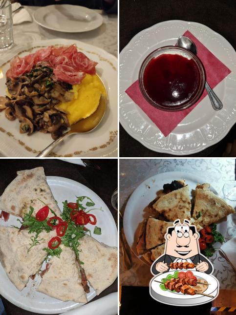 Cibo al Ristorante Pizzeria Ranch Rocce Rosse