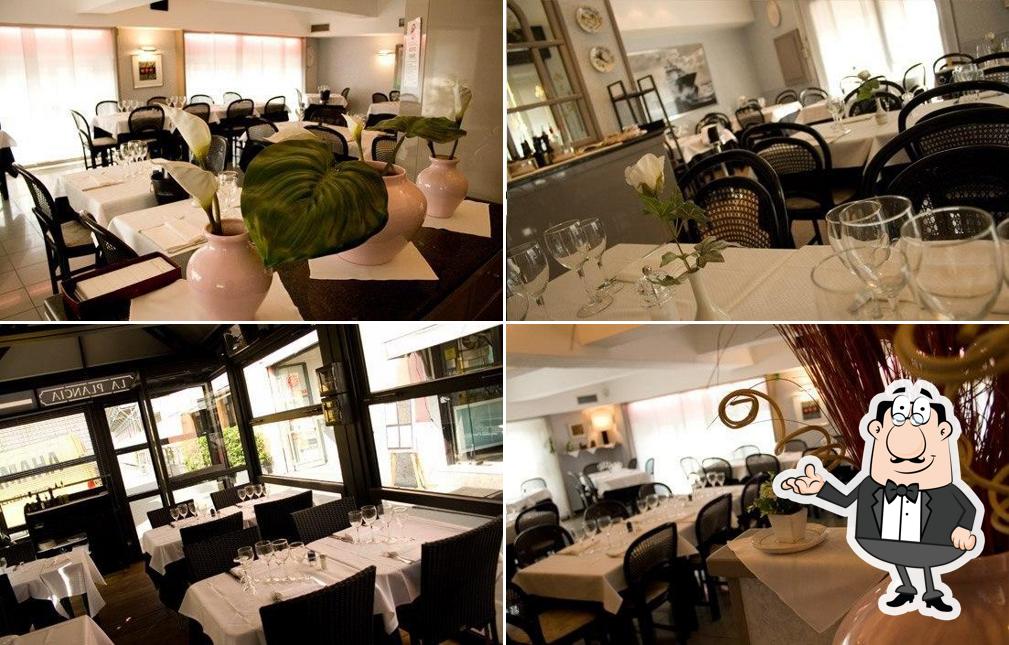 Siediti a un tavolo di Ristorante La Plancia