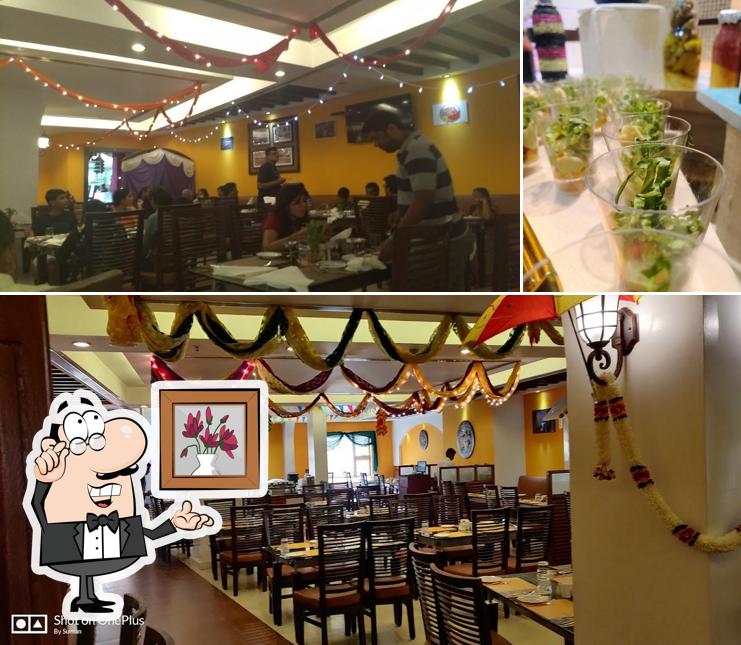 Among different things one can find interior and alcohol at LE Boulevard Restaurant