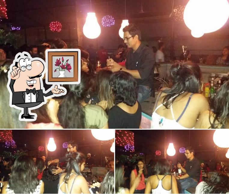 Ravi event and party Manager is distinguished by interior and bar counter