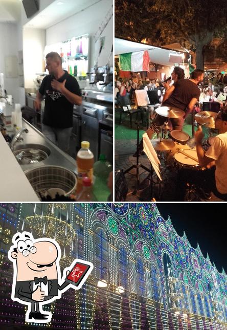 Ecco una foto di Revolution Lounge Bar