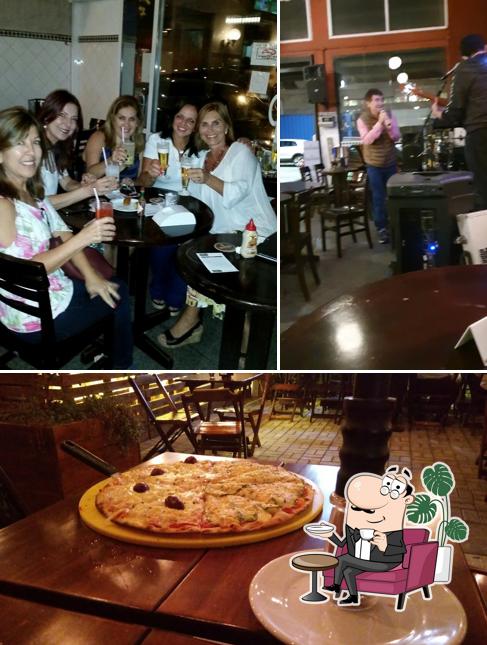 Veja imagens do interior do Bar Dois Irmãos - O melhor bar da zona sul de São Paulo, música ao vivo, pizza crocante e chopp gelado