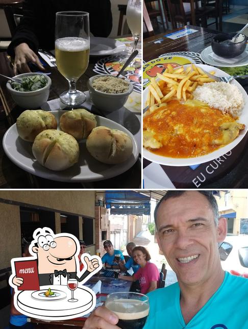 A imagem da comida e interior no Bar do Zé - São Carlos