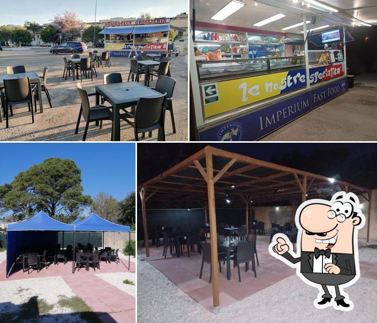 Gli interni di IMPERIUM Fast Food