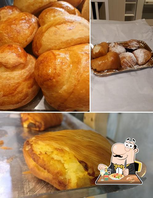 Platti al Pasticceria Napolitano Poderico