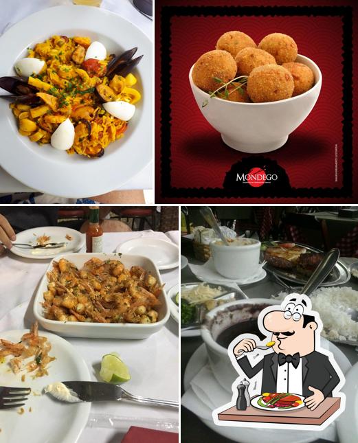 Comida em Restaurante Mondego - (Copacabana)