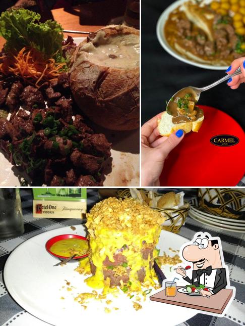 Platos en Carmel Gastrobar