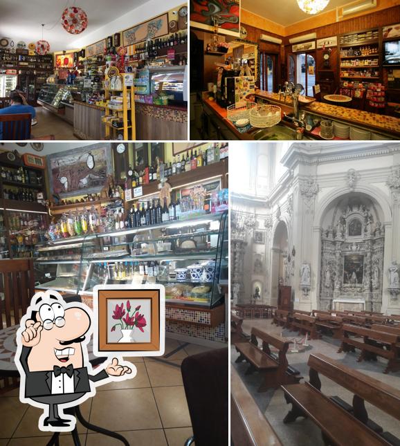 Gli interni di Caffè Rudiae