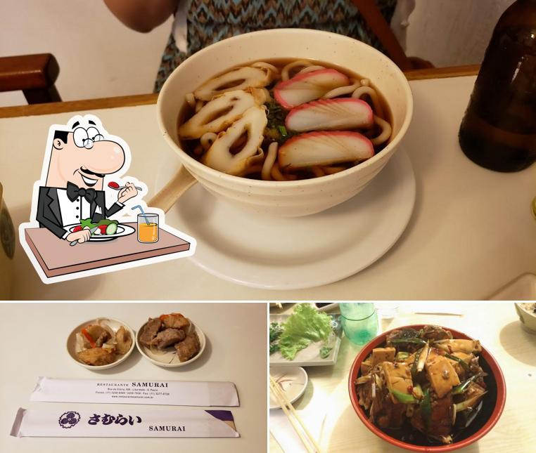 Comida em Restaurante e Karaokê Samurai