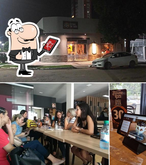 Veja imagens do exterior do BROWNIE BROS