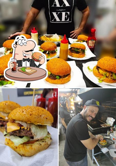 Experimente um hambúrguer no House One Burgers e Espetos