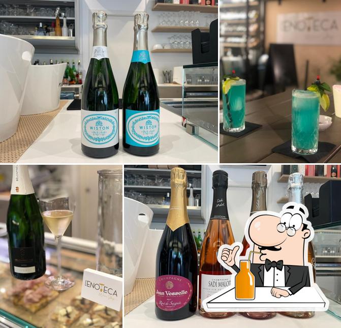 Goditi un drink a L'Enoteca Wine Shop