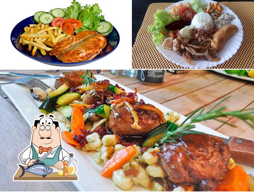 Salmão grelhado em Restaurante e marmitaria tempero da casa