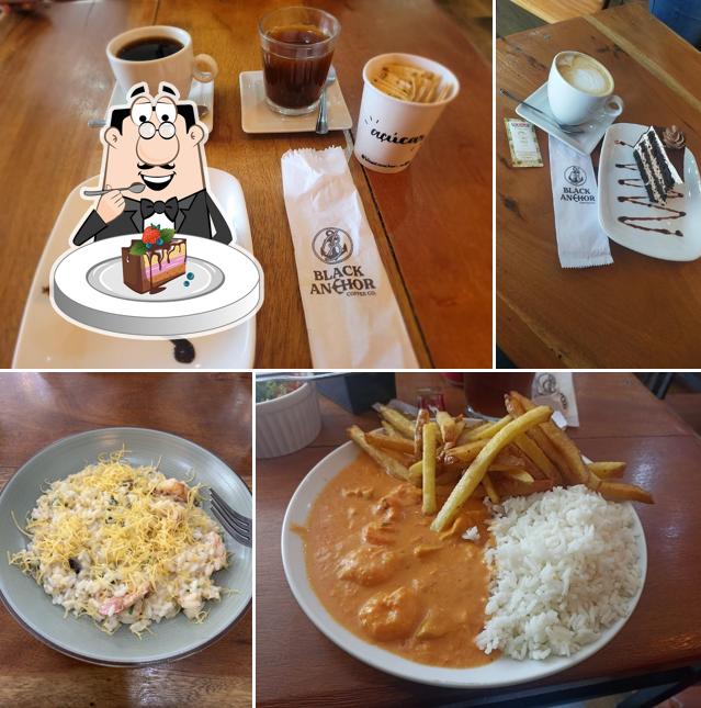 Bolo de chocolate em Black Anchor Coffee Co