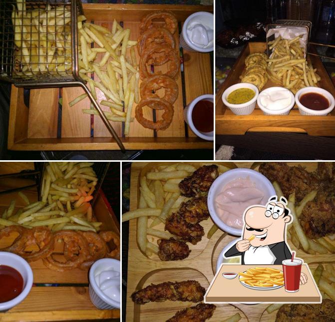 Frisky Bar And Lounge