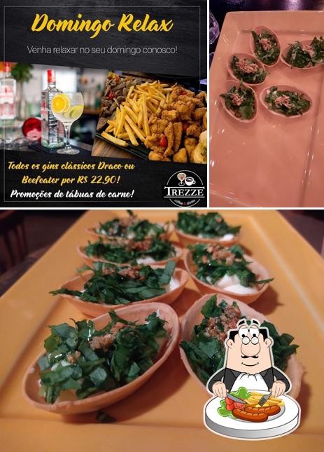 Platos en Oficina Rooftop - Café & Bar