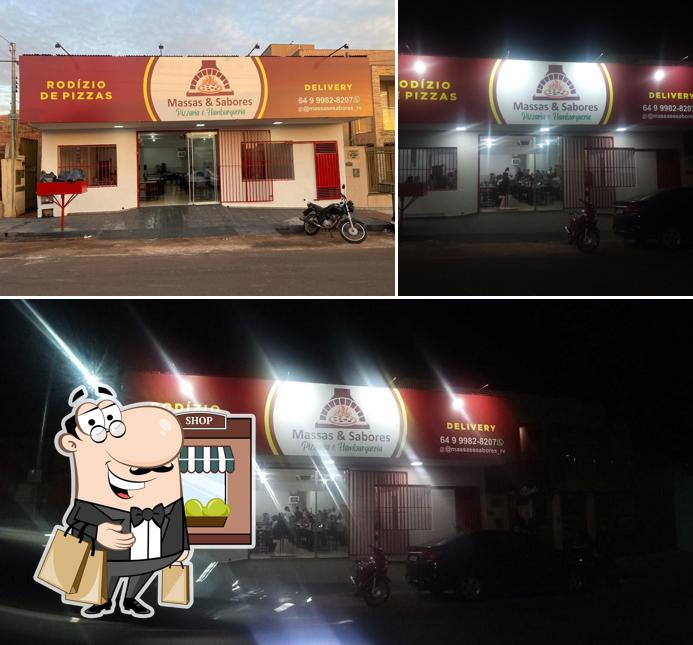 O exterior do Massas e Sabores