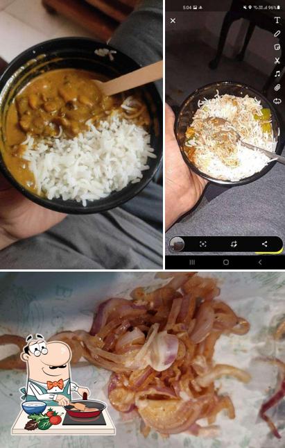 Chicken curry at Rolls & Bowls By Feedx