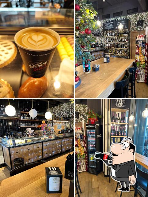 Goditi un drink dal menu