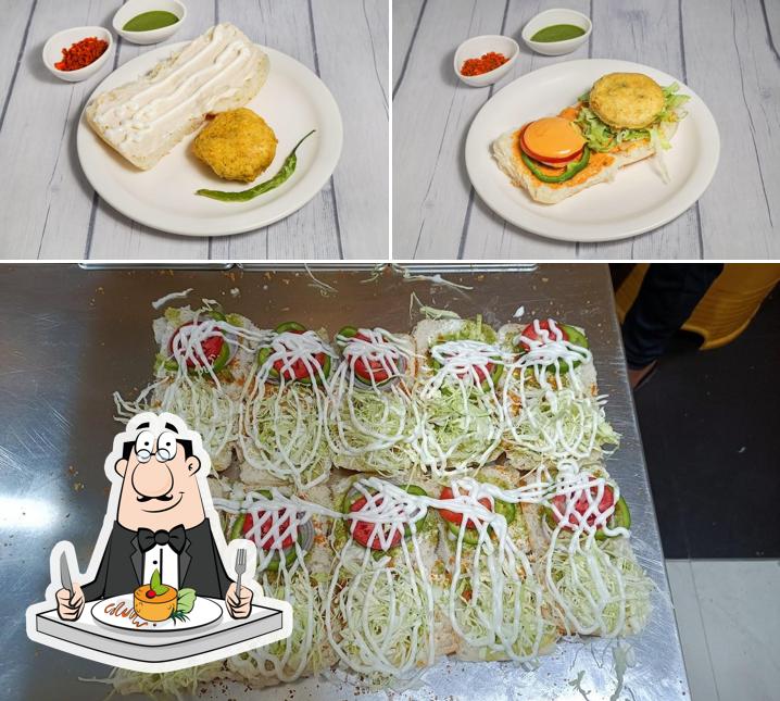 Food at Bole to Vadapav