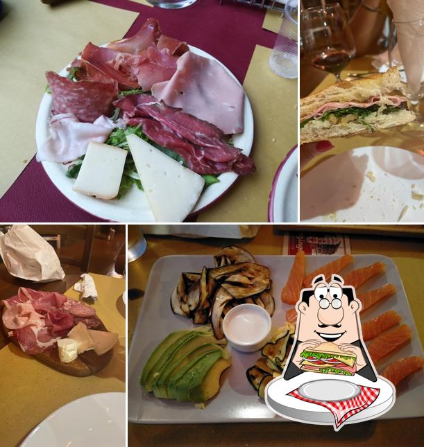 Club sandwich al Hostaria Del Castello wine & beer shop