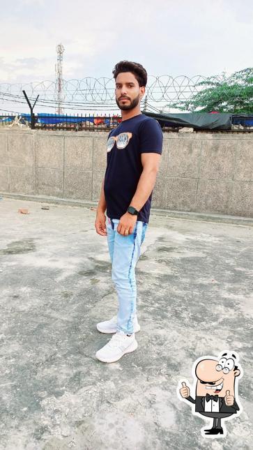 Here's an image of PANDIT JI DHABA AND SHUDDH BHOJNAALAY