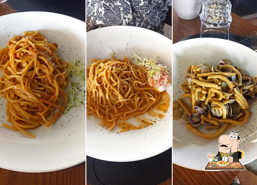 Platti al Cheers/racketbar